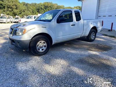2015 Nissan Frontier Extended-Cab Pickup Truck