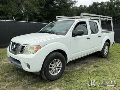 2016 Nissan Frontier Crew-Cab Pickup Truck