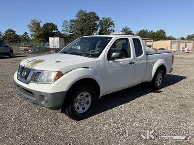 2016 Nissan Frontier Extended-Cab Pickup Truck