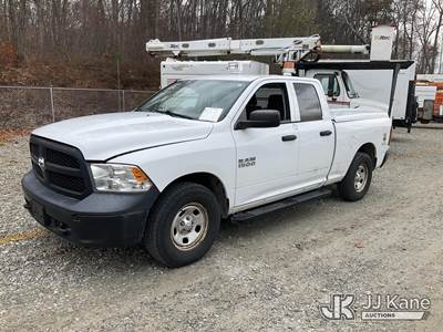 2014 RAM 1500 Extended-Cab Pickup Truck