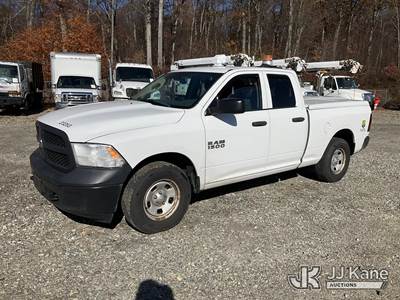 2014 RAM 1500 Extended-Cab Pickup Truck