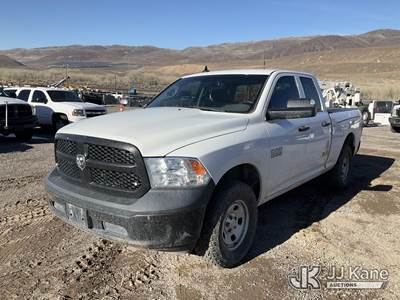 2015 RAM 1500 4x4 Extended-Cab Pickup Truck