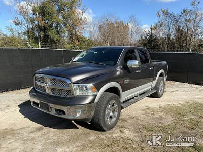 2016 RAM 1500 4x4 Crew-Cab Pickup Truck