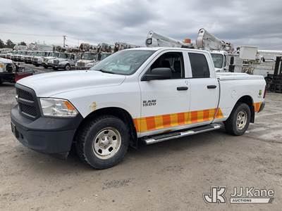 2015 RAM 1500 4x4 Extended-Cab Pickup Truck