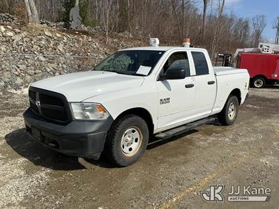 2014 RAM 1500 Extended-Cab Pickup Truck