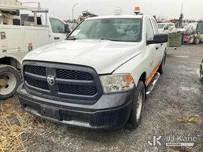 2015 RAM 1500 4x4 Extended-Cab Pickup Truck