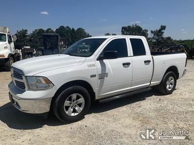 2019 RAM 1500 Classic Extended-Cab Pickup Truck