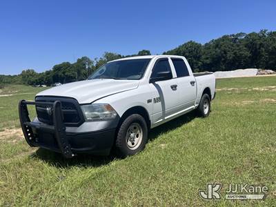 2014 RAM 1500 4x4 Crew-Cab Pickup Truck