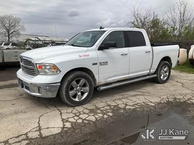 2017 RAM 1500 SLT Crew Cab SWB Crew-Cab Pickup Truck