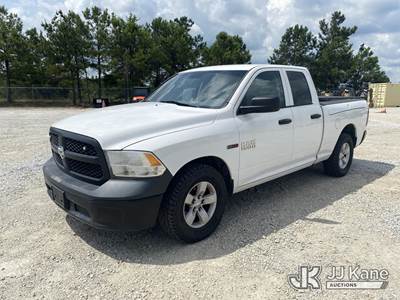 2015 RAM 1500 Extended-Cab Pickup Truck