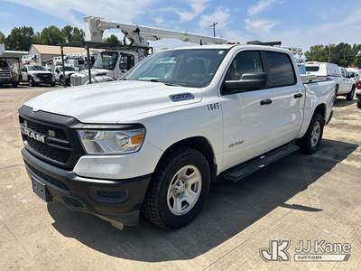 2019 RAM 1500 Crew-Cab Pickup Truck