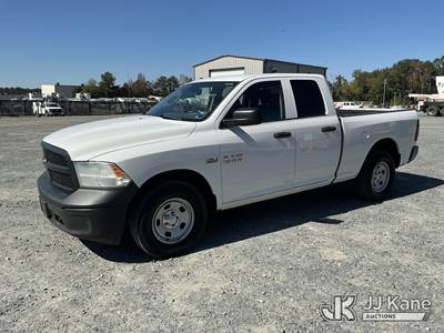 2014 RAM 1500 4X4 Extended-Cab Pickup Truck