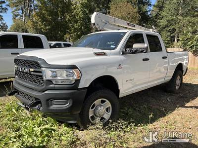 2019 RAM 2500 4x4 Crew-Cab Pickup Truck