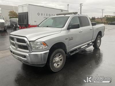 2015 RAM 2500 Crew-Cab Pickup Truck