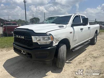 2022 RAM 2500 Tradesman Crew Cab LWB Pickup Truck
