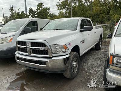2016 RAM 2500 Crew-Cab Pickup Truck