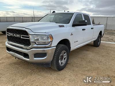 2020 RAM 3500 4x4 Crew-Cab Pickup Truck