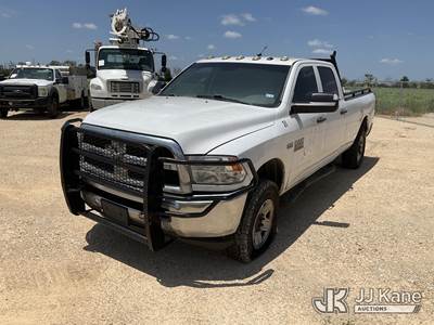 2018 RAM 3500 4x4 Crew-Cab Pickup Truck