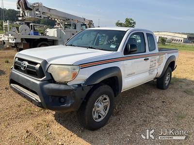 Toyota Tacoma 4x4 Truck