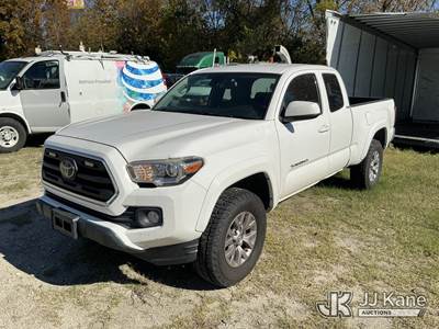 2018 Toyota Tacoma 4x4 Extended-Cab Pickup Truck