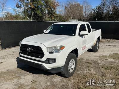 2017 Toyota Tacoma 4x4 Extended-Cab Pickup Truck