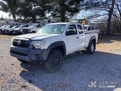 2015 Toyota Tacoma 4x4 Extended-Cab Pickup Truck