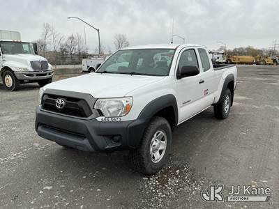 2015 Toyota Tacoma 4x4 Extended-Cab Pickup Truck