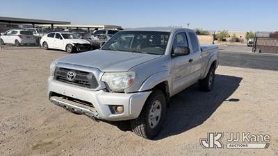 2013 Toyota Tacoma 4x4 Extended-Cab Pickup Truck