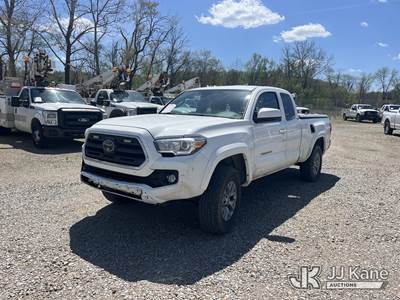 2018 Toyota Tacoma 4x4 Extended-Cab Pickup Truck