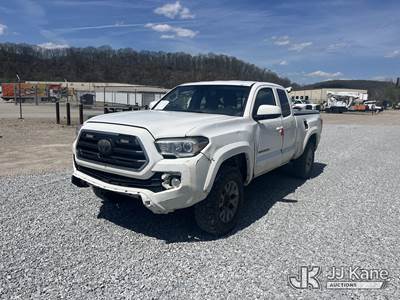 2018 Toyota Tacoma 4x4 Extended-Cab Pickup Truck