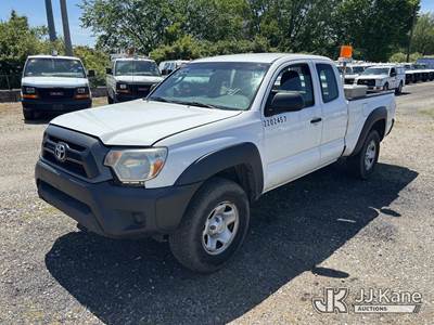 2015 Toyota Tacoma 4x4 Extended-Cab Pickup Truck