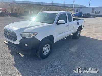 2016 Toyota Tacoma 4x4 Extended-Cab Pickup Truck
