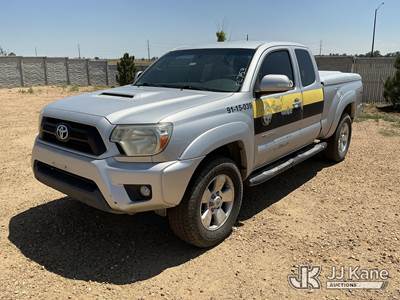 2013 Toyota Tacoma 4x4 Extended-Cab Pickup Truck