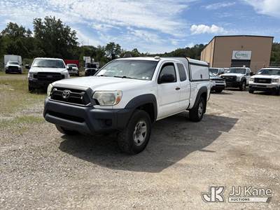 2014 Toyota Tacoma 4x4 Extended-Cab Pickup Truck