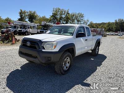2015 Toyota Tacoma 4x4 Extended-Cab Pickup Truck