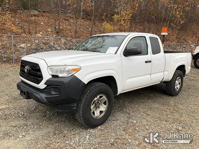 2016 Toyota Tacoma Extended-Cab Pickup Truck