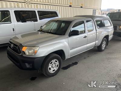 2012 Toyota Tacoma Extended-Cab Pickup Truck