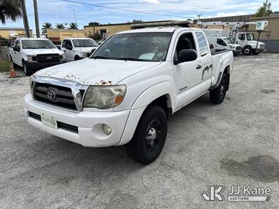 2008 Toyota Tacoma Extended-Cab Pickup Truck