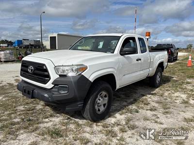 2017 Toyota Tacoma SR5 Access Cab I4 6AT 4WD Pickup Truck