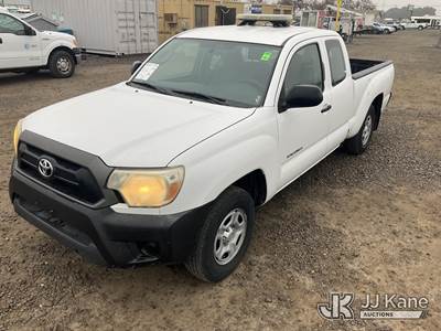 2013 Toyota Tacoma Extended-Cab Pickup Truck