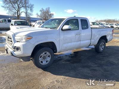 2018 Toyota Tacoma Extended-Cab Pickup Truck