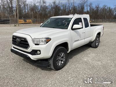 2019 Toyota Tacoma Extended-Cab Pickup Truck