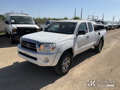2010 Toyota Tacoma Extended-Cab Pickup Truck