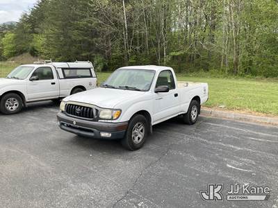 2002 Toyota Tacoma Pickup Truck