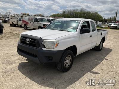 2015 Toyota Tacoma Extended-Cab Pickup Truck