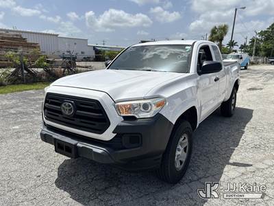 2019 Toyota Tacoma Extended-Cab Pickup Truck