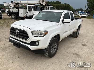 2017 Toyota Tacoma SR5 Access Cab Pickup Truck