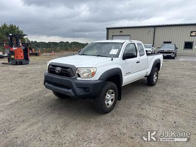 2013 Toyota Tacoma Access Cab Extended-Cab Pickup Truck