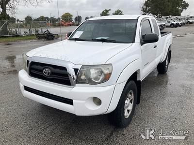 2008 Toyota Tacoma Extended-Cab Pickup Truck