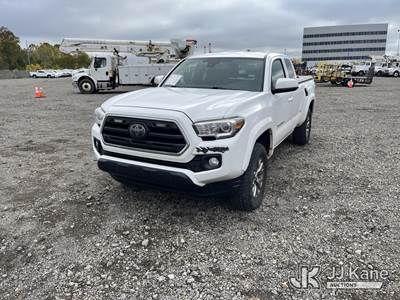 2018 Toyota Tacoma SR5 Access Cab Extended-Cab Pickup Truck